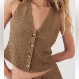 ••NWT Zara Mocha Knit Vest Brown Button Down V Neck Size Medium Textured